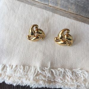 VINTAGE Polished Gold Paisley Earrings